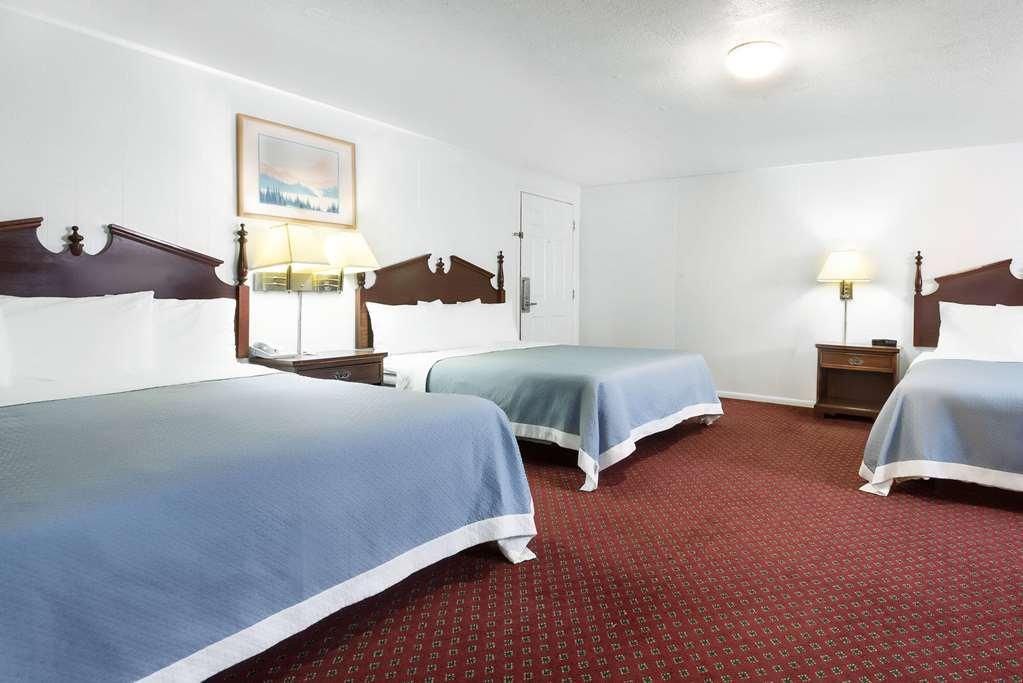 Travelodge By Wyndham Las Vegas Nm Oda fotoğraf